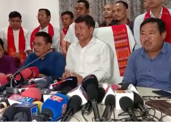 কাৰ্বি আংলঙত ঐতিহাসিক বিজয়ৰ পিছত তুলিৰাম ৰংহাঙৰ সংবাদমেল 5 কাৰ্বি আংলঙত ঐতিহাসিক বিজয়ৰ পিছত তুলিৰাম ৰংহাঙৰ সংবাদমেল