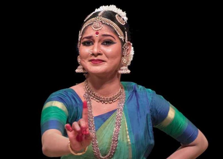 হিন্দু নোহোৱা বাবেই কেৰালাৰ মন্দিৰত নৃত্য পৰিবেশনৰ অনুমতি নিদিলে ভৰত নাট্যম শিল্পী মনচিয়া ভি পিকঃ