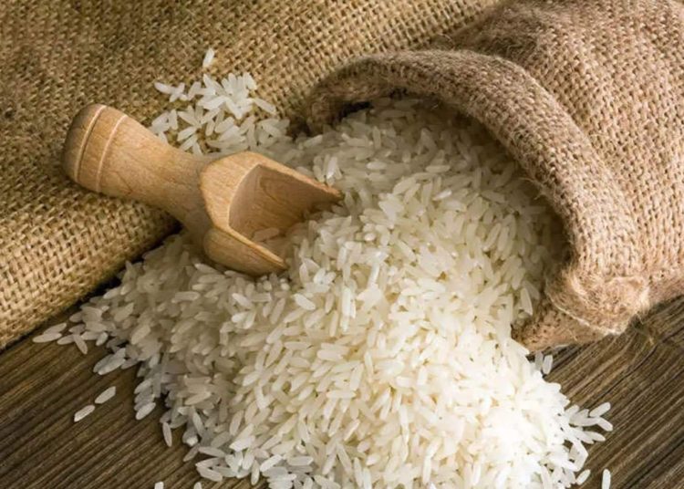 তীব্ৰ বিত্তীয় সঙ্কটত শ্রীলঙ্কা, এক কেজি চাউলৰ মূল্য ৫০০ টকা! 1 তীব্ৰ বিত্তীয় সঙ্কটত শ্রীলঙ্কা, এক কেজি চাউলৰ মূল্য ৫০০ টকা!