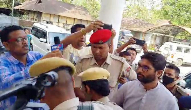 21jignesh mevani at kokrajhar police station | ASSAM TIMES POST