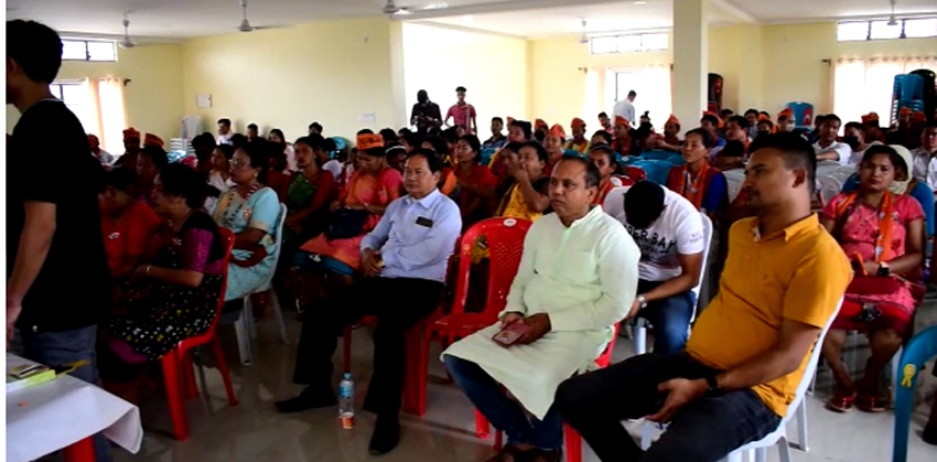 ডিফুত কংগ্ৰেছ আৰু এপিএইছএলচি কৰ্মী