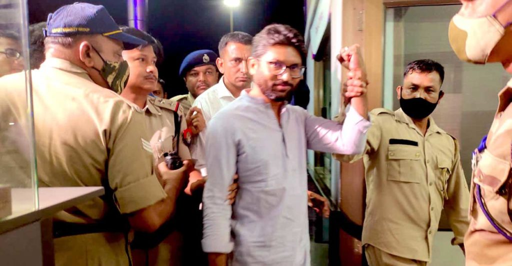 গুৱাহাটীলৈ আনি আছে
