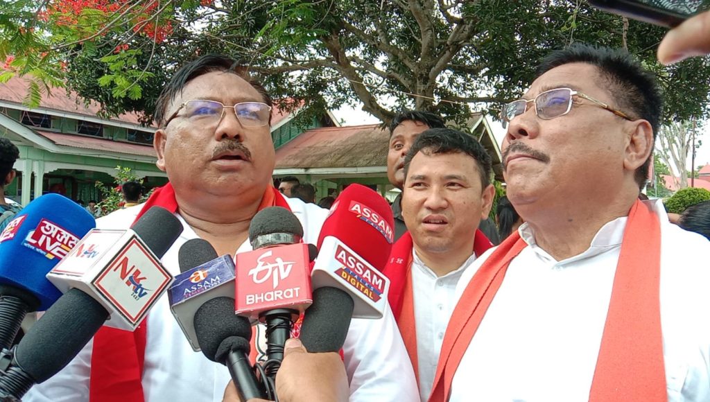 পাৰ্বত্য উন্নয়ন মন্ত্ৰী যোগেন মোহন