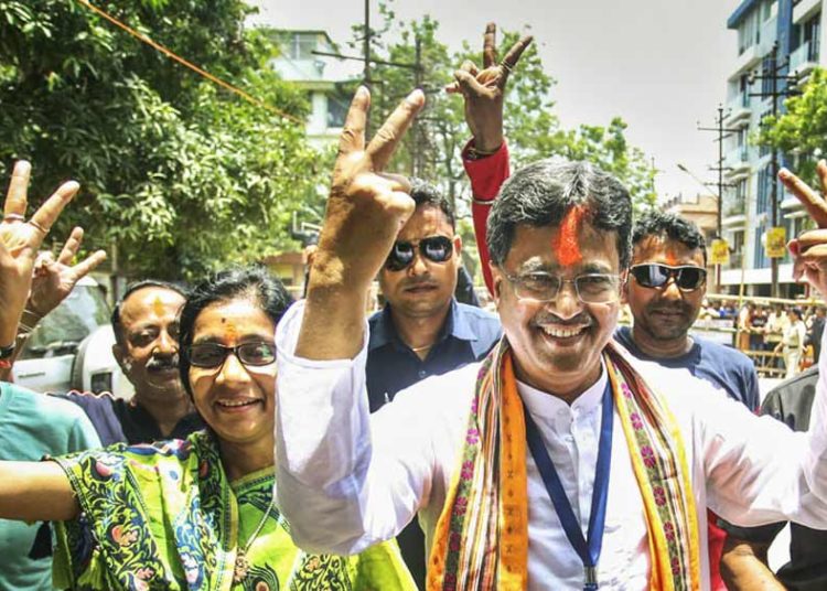 ত্রিপুৰা উপ-নির্বাচনত বিজেপি ৩ আসনত জয়ী, আন তিনি ৰাজ্যত মুখ থেকেচা 1 ত্রিপুৰা উপ-নির্বাচনত বিজেপি ৩ আসনত জয়ী, আন তিনি ৰাজ্যত মুখ থেকেচা