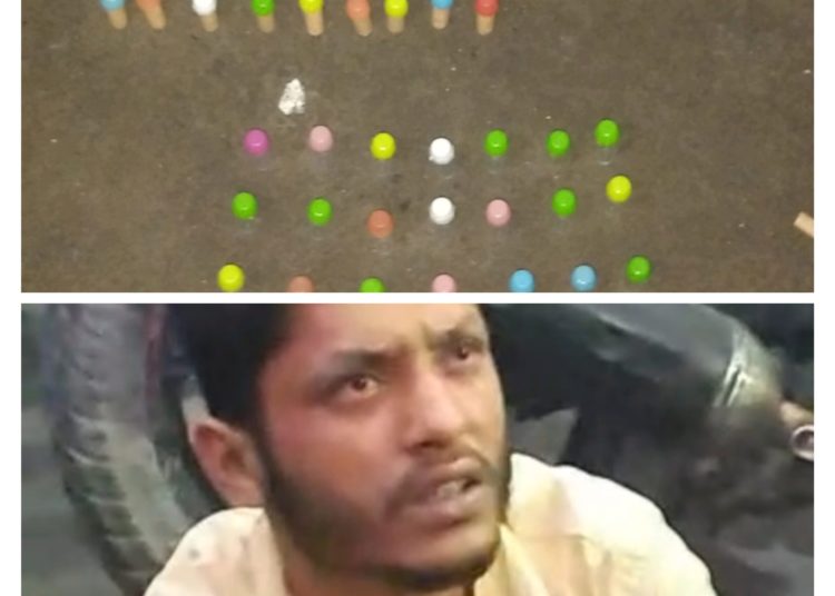মৰিগাঁও সদৰ আৰক্ষীৰ সক্ৰিয় অভিযানত আটক ড্ৰাগছ সৰবৰাহকাৰী সহ ১০১ টা ড্ৰাগছ ভৰ্তি কণ্টেনাৰঃ