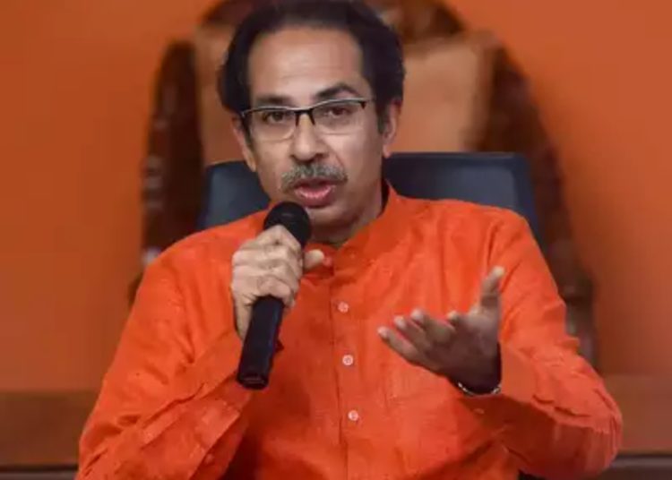আকৌ অস্বস্তি! কোভিড নিয়ম উলংঘাৰ অভিযোগ উদ্ধৱ থাকৰেৰ বিৰুদ্ধে