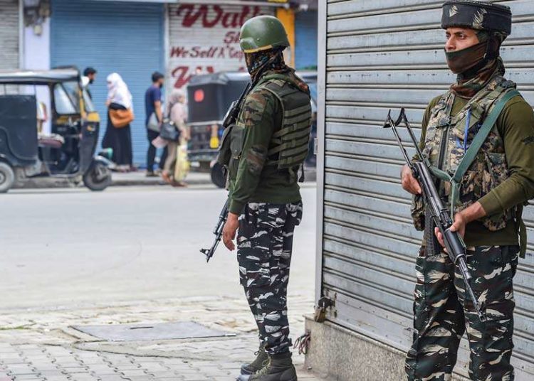 কাশ্মীৰত এইবাৰ বিহাৰী শ্রমিকক হত্যা সন্ত্ৰাসবাদীৰ: