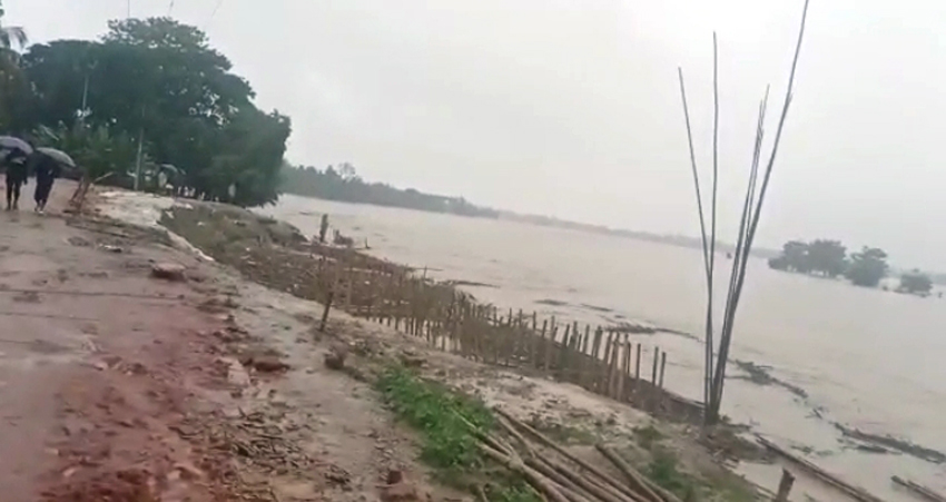 পশ্চিম কাৰ্বি আংলং-হোজাই সংযোগী ঘাইপথ বিচ্ছিন্ন