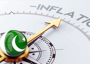 পাকিস্তানত মূল্যবৃদ্ধি শীৰ্ষত, এক লিটাৰ মিঠাতেলৰ মূল্য ৬০৫ টকা!