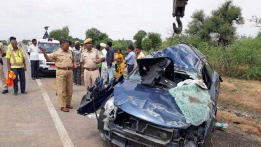 দেশত পথ দুৰ্ঘটনা