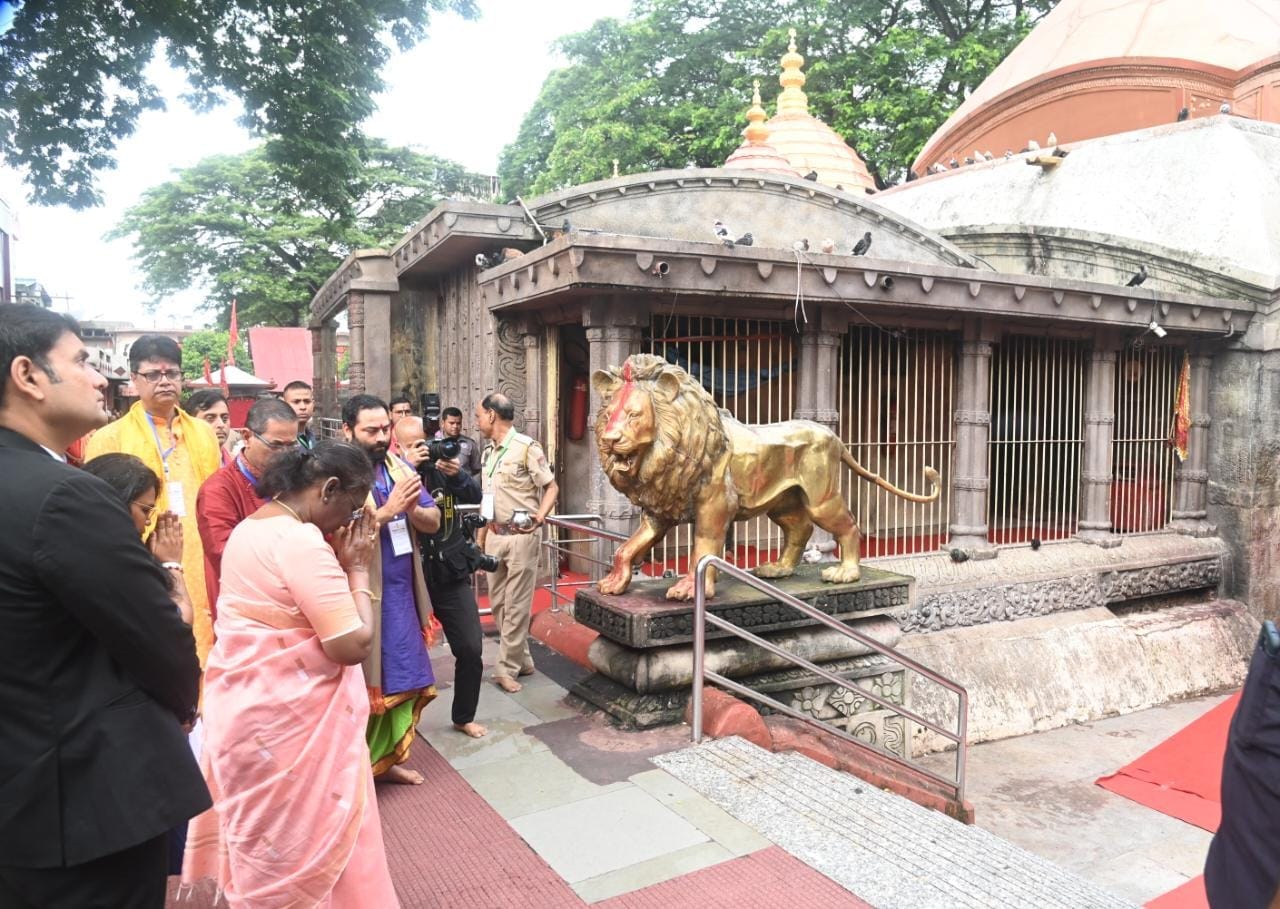 কামাখ্যা মন্দিৰ দৰ্শন