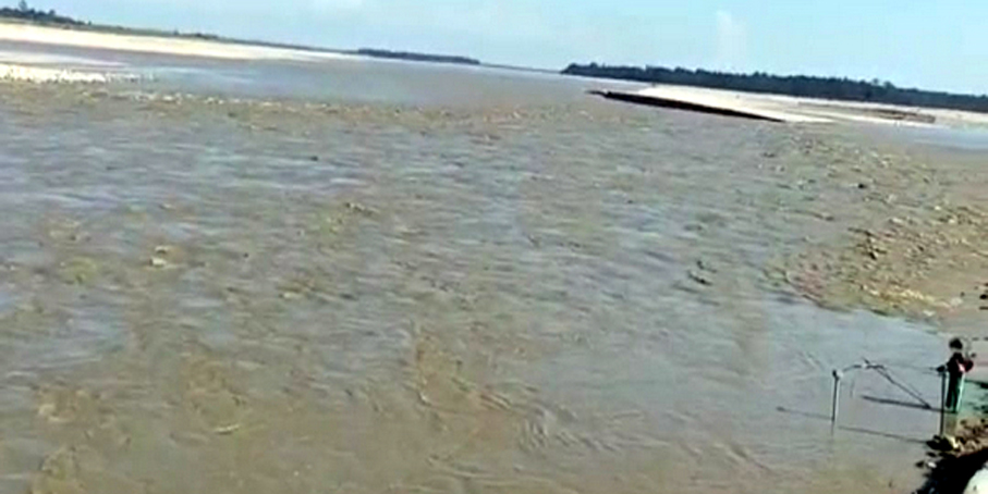 অৰুণাচলৰ ছিয়াং নদীৰ পানী হঠাৎ ঘোলা