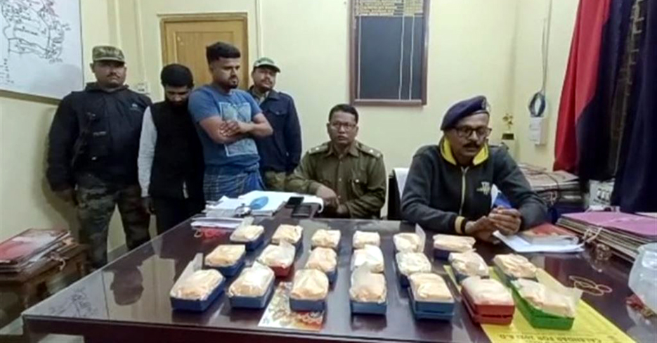 ব্ৰাউন চুগাৰসহ গ্ৰেপ্তাৰ ২ যুৱক