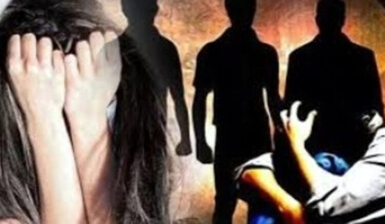 কামৰ লোভ দেখুৱাই মহিলাক মদ্যপান কৰাই দলবদ্ধ ধৰ্ষণ! গ্ৰেপ্তাৰ ৪