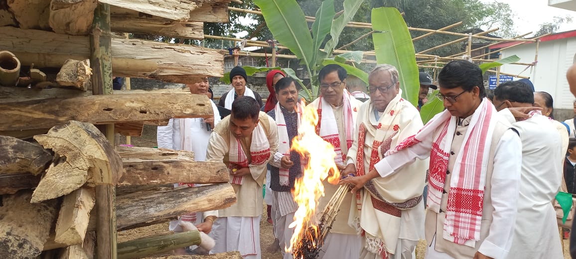ডিফু ক্লাৱৰ উদ্যোগত ডিফুত কেন্দ্ৰীয় ভাৱে ভোগালী বিহু উদযাপন: 3 4c3fdf86 ded1 4aad b966 4407858cf203 | ASSAM TIMES POST