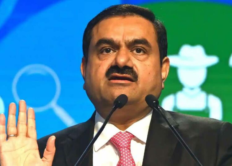 লাখ লাখ সম্পত্তিৰ ক্ষতি! শ্বেয়াৰ বজাৰত অব্যাহত আছে আদানীৰ দুৰ্যোগ