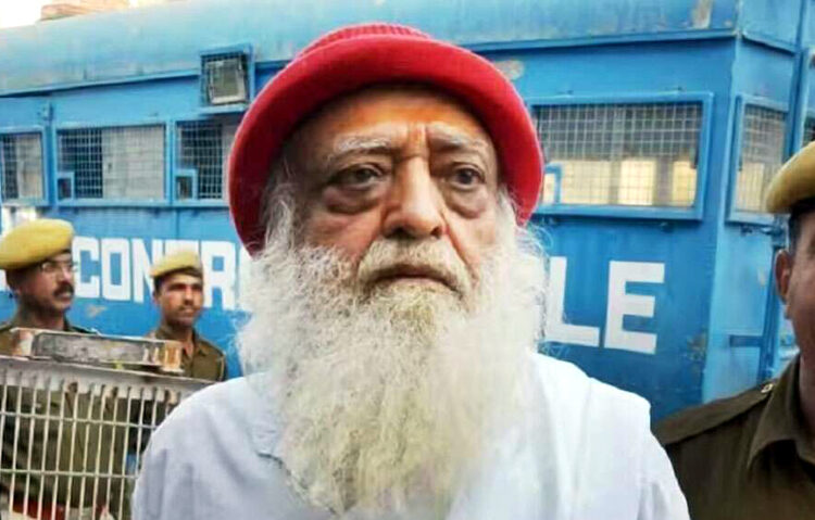 ছাত্ৰীক ধৰ্ষণৰ অপৰাধত পুনৰ আজীৱন কাৰাদণ্ড ‘বাপু’ আশাৰামৰ
