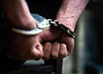 POCSO : নিজৰ দাম বঢ়াইছা? কিশোৰীৰ ওঁঠত নোট গুঁজি জে'ললৈ যুৱক 4 POCSO : নিজৰ দাম বঢ়াইছা? কিশোৰীৰ ওঁঠত নোট গুঁজি জে’ললৈ যুৱক