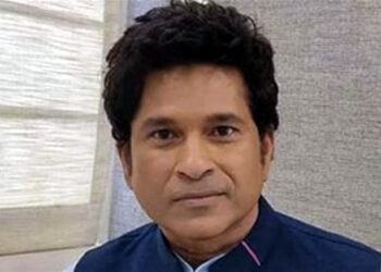 Sachin Tendulkar I ৱাংখেড়েত বহিব শচীনৰ প্ৰতিমূৰ্তি