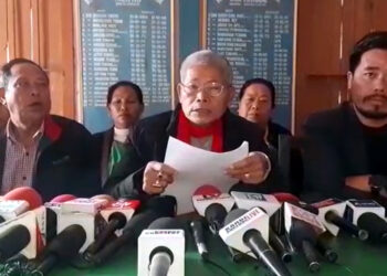 Autonomous State I অসমৰ তিনি পাহাৰীয়া জিলাক সামৰি স্বায়ত্বশাসিত ৰাজ্যৰ দাবীত দিল্লীৰ যন্তৰ-মন্তৰত ধৰ্ণা দল-সংগঠনৰ