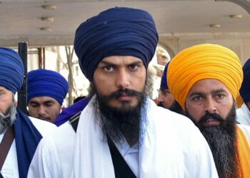 Amritpal Singh I খালিস্তানী নেতা অমৃতপালৰ বিৰুদ্ধে লুকাউট জাননী, জামিনহীন গ্ৰেপ্তাৰী পৰোৱানা পঞ্জাব আৰক্ষীৰ