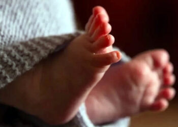 Youtube I ইউটিউব চাই ঘৰতে সন্তান প্ৰসৱ ১৫ বছৰীয়া কিশোৰীৰ! নৱজাতকক ডিঙি চেপি হত্যা