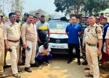 Heroin seized I লাহৰিজানত বিলাসী বাহনত উদ্ধাৰ প্ৰায় তিনি কোটি টকা মূল্যৰ হেৰইন