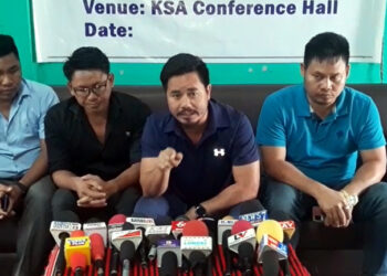 Karbi Anglong I এপিএইছএলচি নেতা খৰচিং তিমুঙৰ মন্তব্য লৈ ক্ষমা খোজাৰ দাবী কেএছএৰ সভাপতি থানচিং তিমুঙৰ