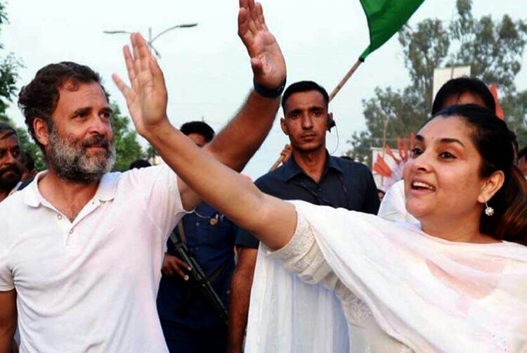 Actress Divya Spandana I “মই নিজকে শেষ কৰিব বিচাৰিছিলো, ৰাহুলে মোক বচালে”! দক্ষিণৰ তাৰকা অভিনেত্ৰীৰ দাবী