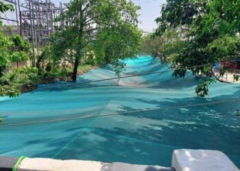 IpL ৰ মাজতেই চৰকাৰৰ বিশেষ ব্যৱস্থা গ্ৰহণঃ ক’লা ভৰলু নৈ” ক ঢাকিলে টিৰপালেৰে-