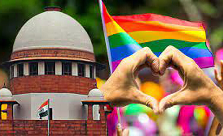 Same-sex marriage I ভাৰতত সমলিংগ বিবাহ বৈধ হʼবনেকি? গোচৰ পাঁচজনীয়া সাংবিধানিক বিচাৰপীঠলৈ