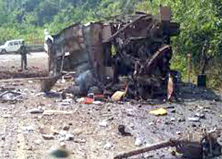 ছত্তীশগড়ৰ দন্তেৱাড়াত বিস্ফোৰণ, মাওবাদীৰ আক্ৰমণত ১১ আৰক্ষী জোৱানৰ মৃত্যুৰ আশংকা