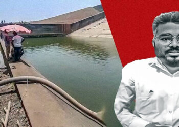 ২১ লাখ লিটাৰ পানী সিঁচি উদ্ধাৰ কৰিলে ফোন। পাৰ্টি কৰাৰ সময়ত পৰিছিল পানীত!