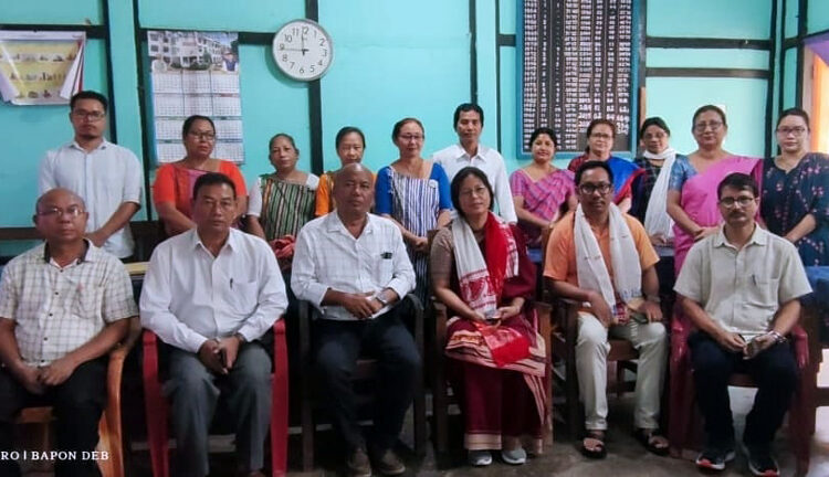 মন্ত্ৰী নন্দিতাই পৰিদৰ্শন কৰিলে চৰকাৰী বিদ্যালয় : ছাত্ৰ-ছাত্ৰীৰ সৈতে মত-বিনিময়
