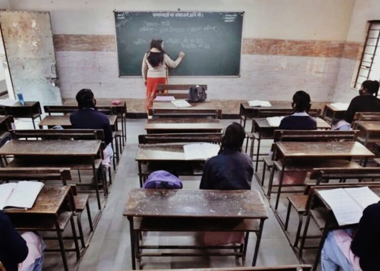 Manipur School Reopen I মণিপুৰত বুধবাৰৰ পৰা বিদ্যালয় খোলাৰ ঘোষণা মুখ্যমন্ত্ৰী বীৰেন সিঙৰ