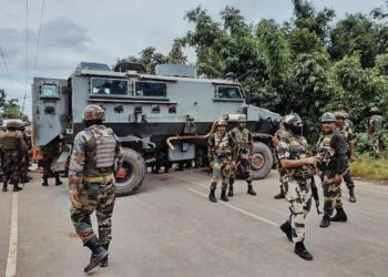 Security heightened in Manipur I  স্বাধীনতা দিৱসৰ পূর্বে মণিপুৰত কটকটীয়া নিৰাপত্তা ব্যৱস্থা