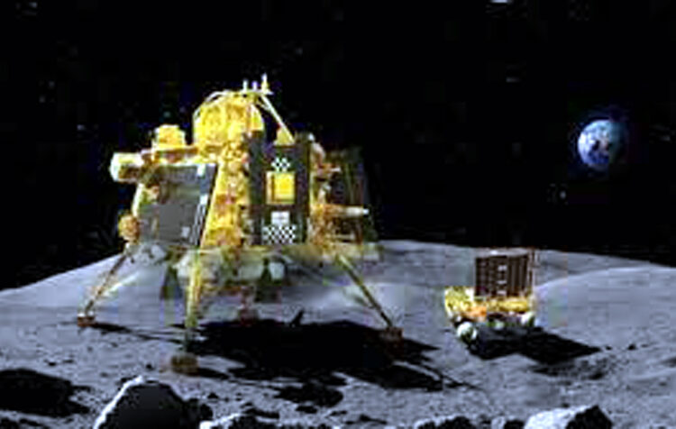 ISRO lunar mission : ৰ’ভাৰ প্ৰজ্ঞানে চন্দ্ৰপৃষ্ঠত আৰম্ভ কৰিলে নিজৰ কাম, কি কি হʼব এই অভিযানত?