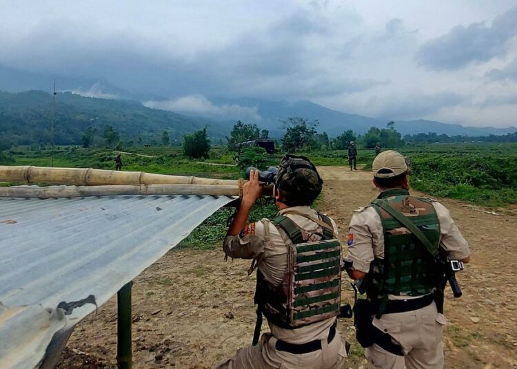 Manipur Violence Update I মণিপুৰত হিংসাত্মক ঘটনা অব্যাহত, এগৰাকী আৰক্ষীক বিষয়াক গুলীয়াই হত্যা-