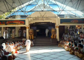 Assam CM visited Batadrava satra : বটদ্ৰৱা সত্ৰৰ ৮ কিলোমিটাৰ ব্যাসাৰ্ধ খিলঞ্জীয়াৰ বাবে সংৰক্ষিত হʼব 1 Assam CM visited Batadrava satra : বটদ্ৰৱা সত্ৰৰ ৮ কিলোমিটাৰ ব্যাসাৰ্ধ খিলঞ্জীয়াৰ বাবে সংৰক্ষিত হʼব