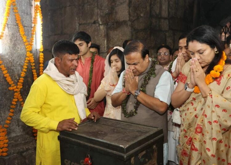 “Magh Bihu Revelry Resumes in Assam: Feasting, Meji Lighting, and the Return of Traditional Bulbul Fights”