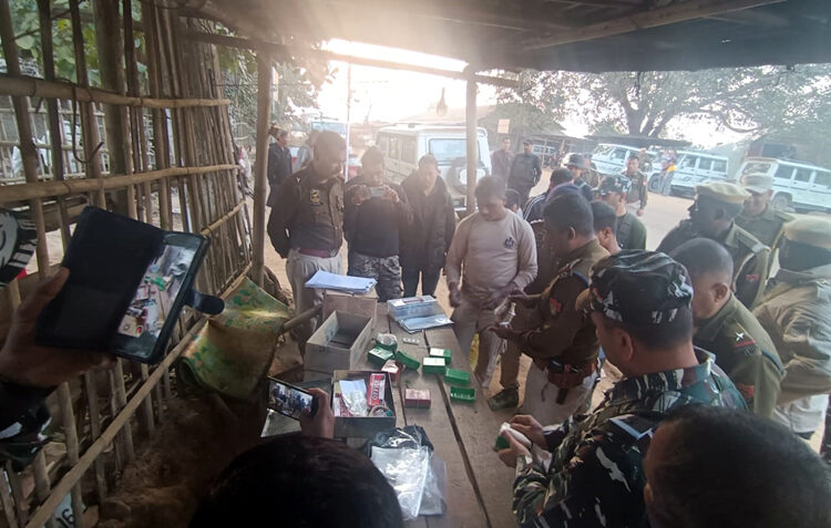 Heroin Recovered I লাহৰিজানত বহু লক্ষাধিক টকাৰ ড্ৰাগছসহ এজন সৰবৰাহকাৰী আটক