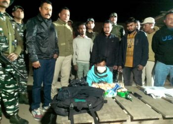 খটখটীত আৰক্ষীৰ নাকা তালাচীত প্ৰায় ১ কোটি পৰিমাণৰ নিচাযুক্ত সামগ্ৰী জব্দ : এটা সৰবৰাহকাৰী আটক