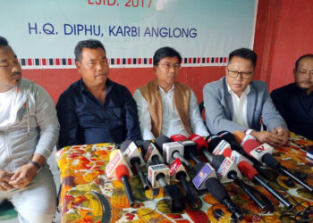 PGR-VGR Land I বিৰোধী দলপতি দেৱব্ৰত শইকীয়াৰ ভিজিআৰ-পিজিআৰ বক্তব্য সন্দৰ্ভত স্পষ্টীকৰণ কাৰবি আংলং জিলা কংগ্ৰেছৰ