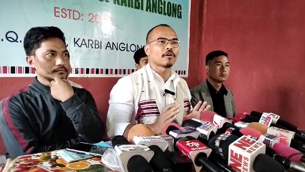 PGR-VGRত উচ্ছেদৰ বিৰুদ্ধে কংগ্ৰেছ নেতা দেৱব্ৰত শইকীয়াৰ মন্তব্যক গৰিহণা সমাজকৰ্মী লিটচন ৰংফাৰৰ