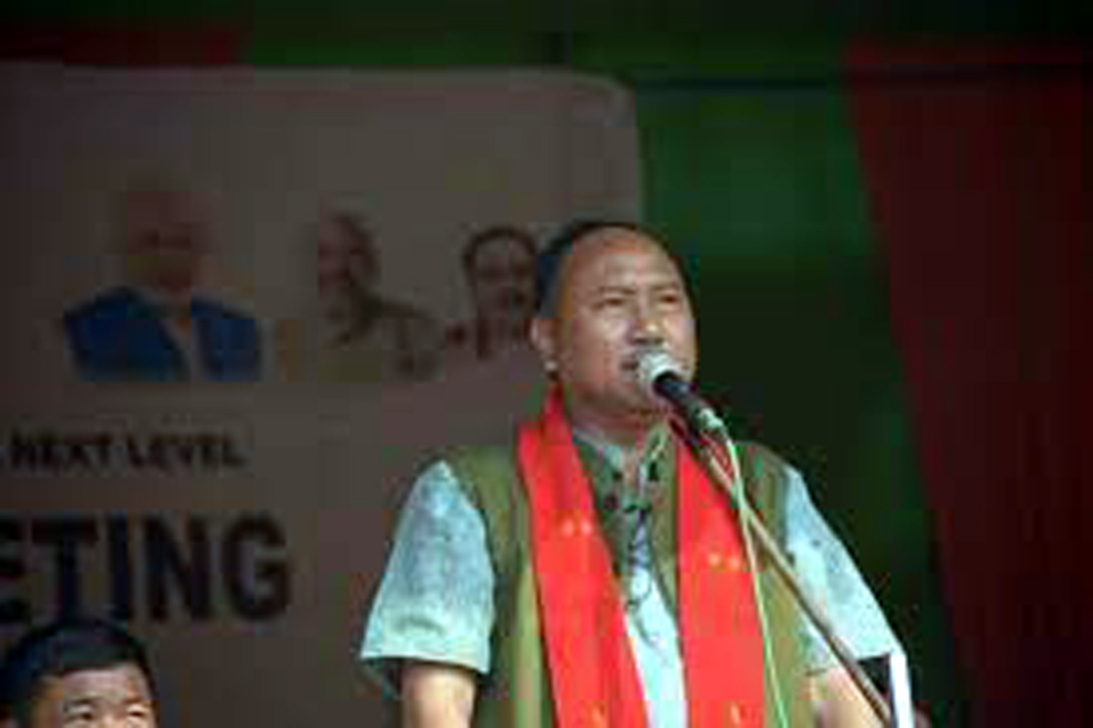 ডিফু লোকসভা নির্বাচন, তিনিখন পাহাৰীয়া জিলা সমিতিৰ সৈতে বৈঠকত বহিল মন্ত্ৰী ৰণোজ পেগু