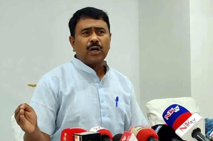 Lok sabha election 2024 : কংগ্ৰেছ ত্যাগ টিকট বঞ্চিত খালেকৰ, গুৱাহাটীত আপৰ প্ৰাৰ্থী প্ৰত্যাহাৰ