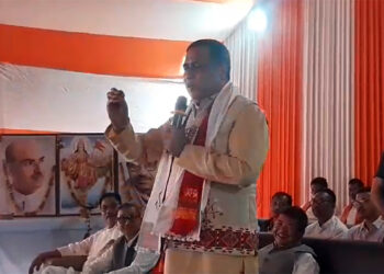 Diphu Lok Sabha : ডিফুত কংগ্ৰেছ কৰ্মীৰ বিজেপিত যোগদান, লোকসভাৰ ১৩খন আসনতেই বিজয়ী হ’ম : মন্ত্রী জয়ন্তমল্ল