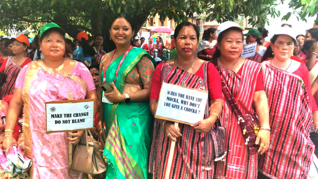 ডিফুত ভোটাৰৰ সজাগতাৰ ওপৰত নিৰ্বাচন আয়োগৰ ৰাজ্যিক আইকণৰ উপস্থিতিত বাইচাইকেল ৰেলী