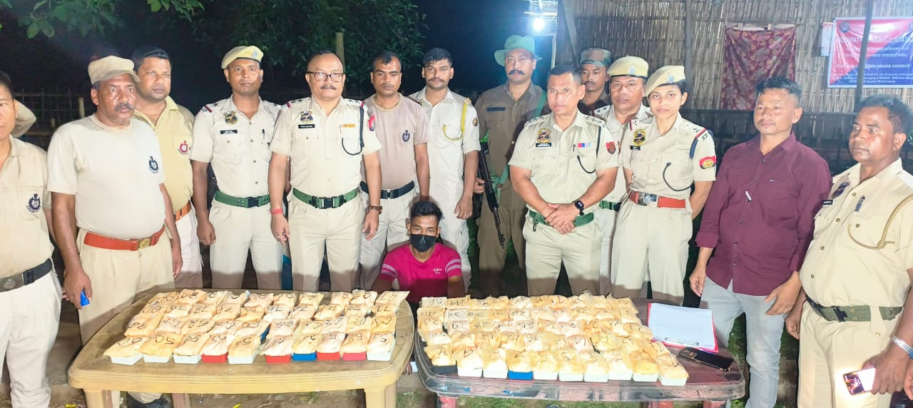 বৰপথাৰত আৰক্ষীৰ অভিযান : ৭ কোটি টকাৰ হেৰʼইনসহ আই২০ বাহন জব্দ