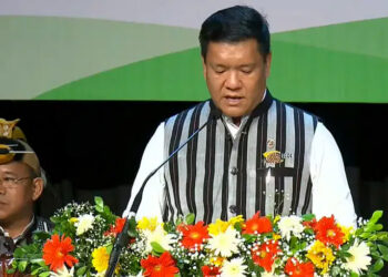Pema Khandu takes oath : তৃতীয়বাৰৰ বাবে অৰুণাচলৰ মুখ্যমন্ত্ৰী হিচাপে শপত গ্ৰহণ পেমা খাণ্ডুৰ